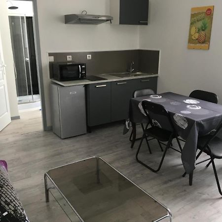 F2 Du Gatinais Apartment Pithiviers Exterior photo